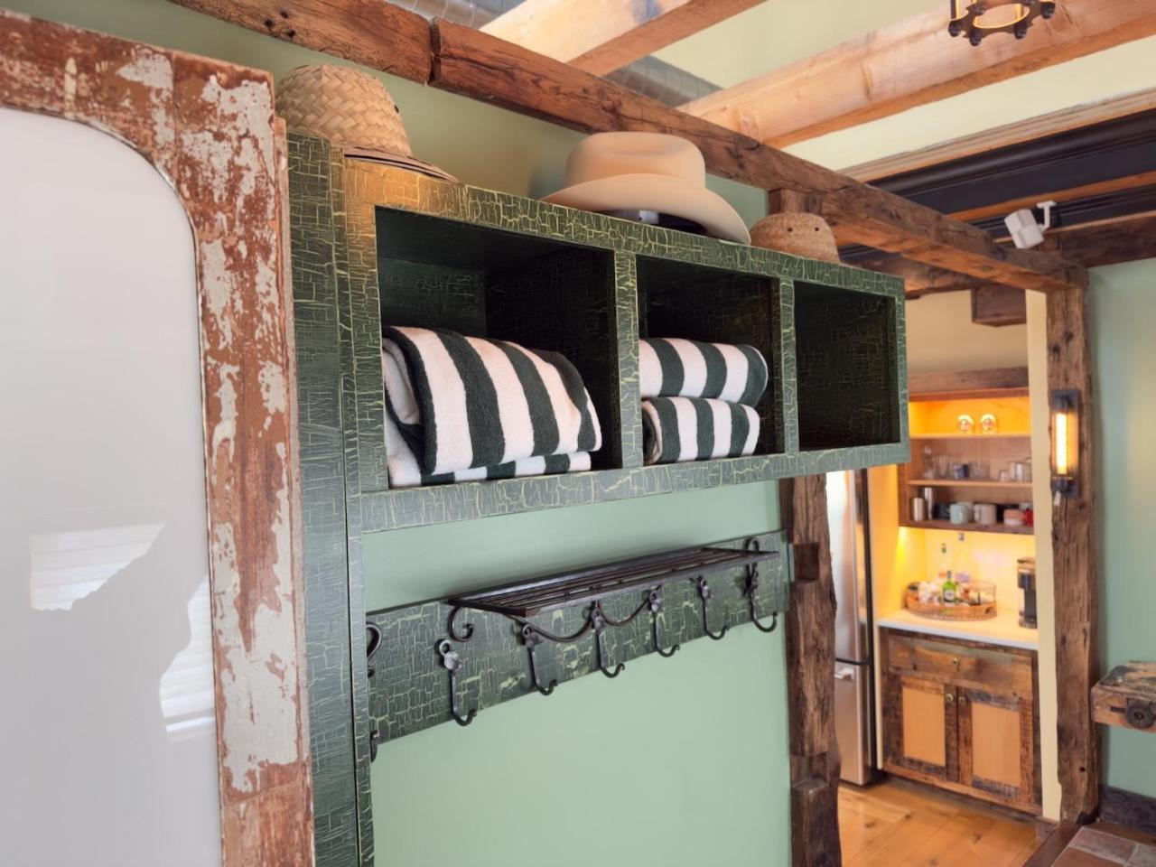 Magical Post And Beam Loft Downtown Newport! Hotel Екстериор снимка
