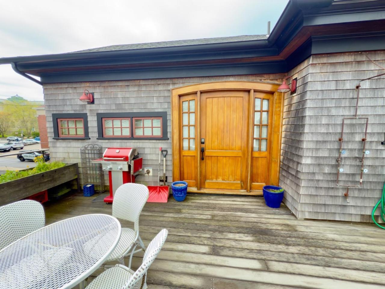 Magical Post And Beam Loft Downtown Newport! Hotel Екстериор снимка